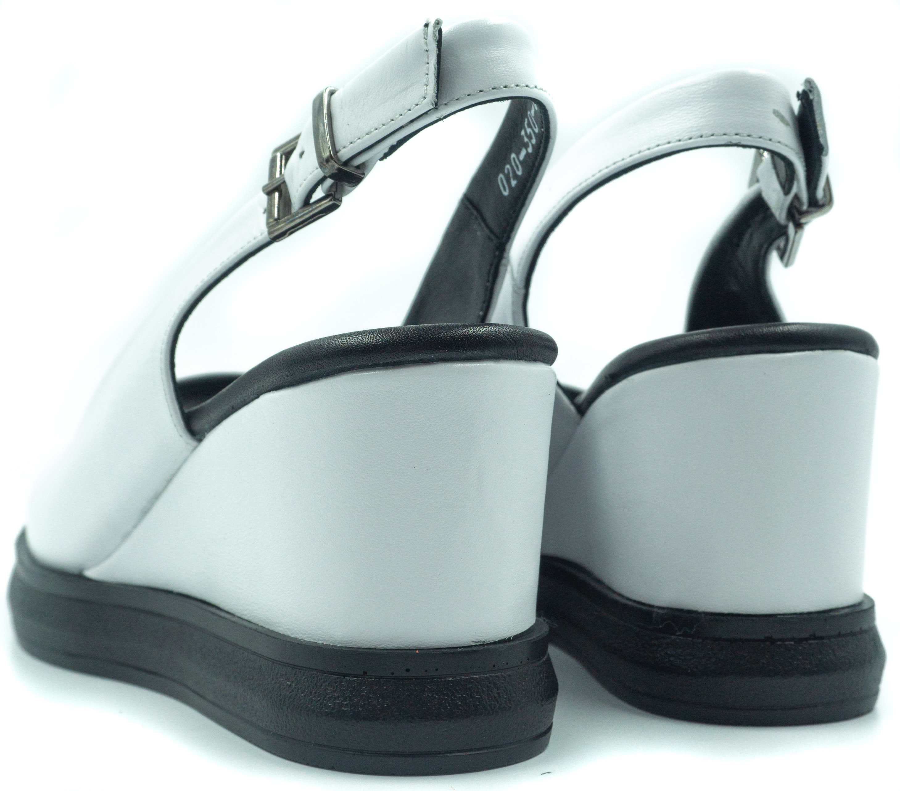 Женские босоножки Estomod 020.350-10 T.Siyah